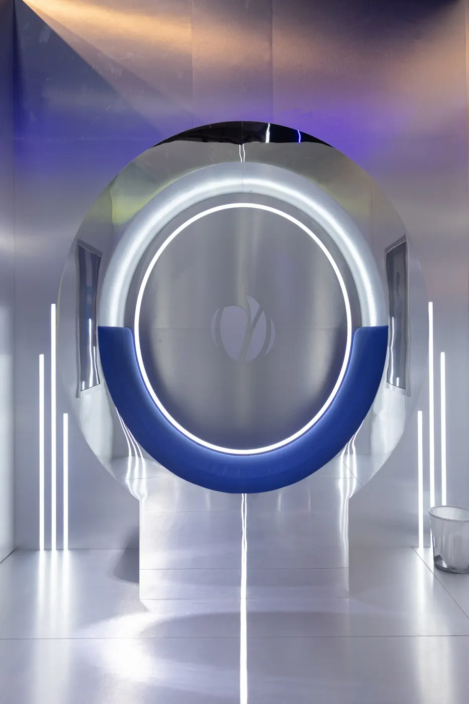 The silver capsule inside the TechnicoFlor booth
